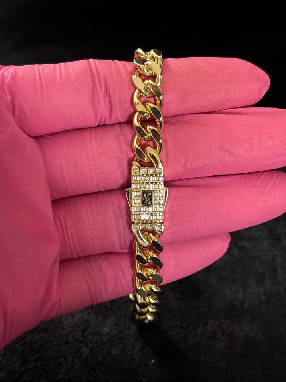 8.3mm Yellow Gold Cuban Link Bracelet 8 in. - Picture 9 of 10